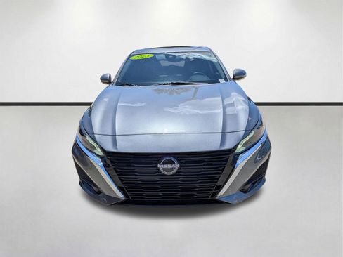 Used 2023 Nissan Altima 2.5 SL FWD image 9