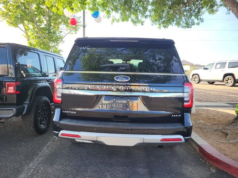Used 2024 Ford Expedition Max Limited RWD image 8