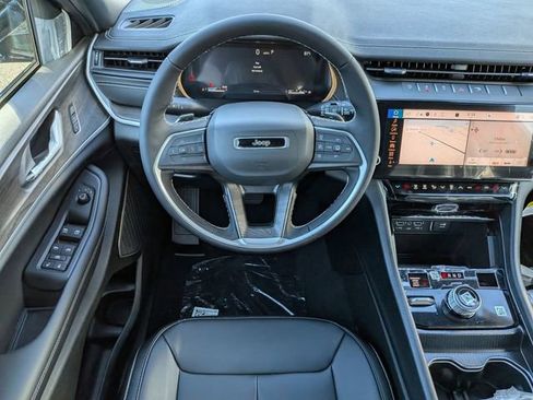 New 2026 Jeep Grand Cherokee Limited AWD/4WD image 15