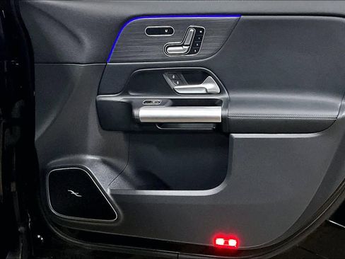 Used 2023 Mercedes-Benz GLA 250 4MATIC image 22