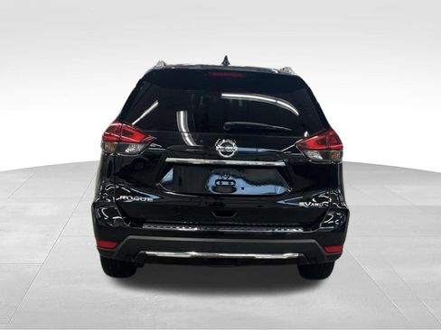 Used 2018 Nissan Rogue SV AWD/4WD image 5