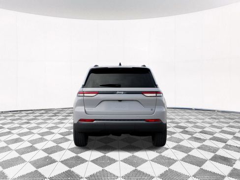 New 2026 Jeep Grand Cherokee Limited AWD/4WD image 12
