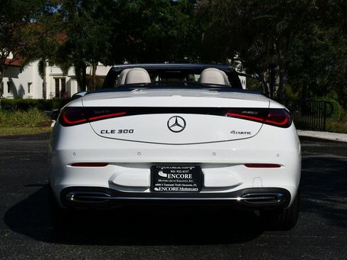 Used 2024 Mercedes-Benz CLE 300 4MATIC Cabriolet w/ Driver Assistance Package image 40