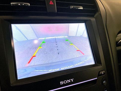 Used 2020 Ford Fusion Energi Titanium image 21