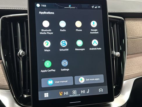 New 2026 Volvo XC90 T8 Plus w/ Protection Package Premier image 17