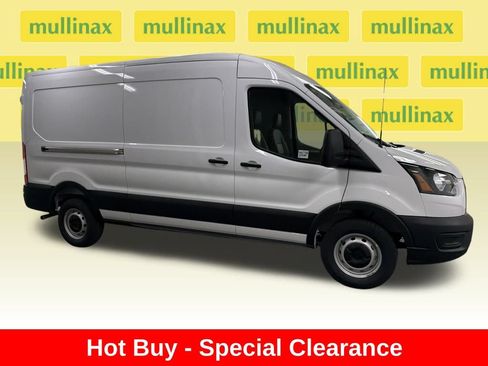 New 2026 Ford Transit 250 148 Medium Roof RWD image 3