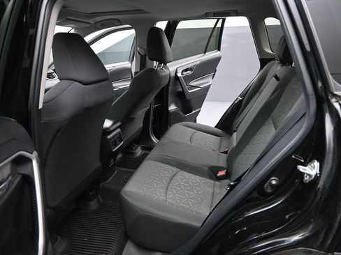 Used 2023 Toyota RAV4 XLE image 15