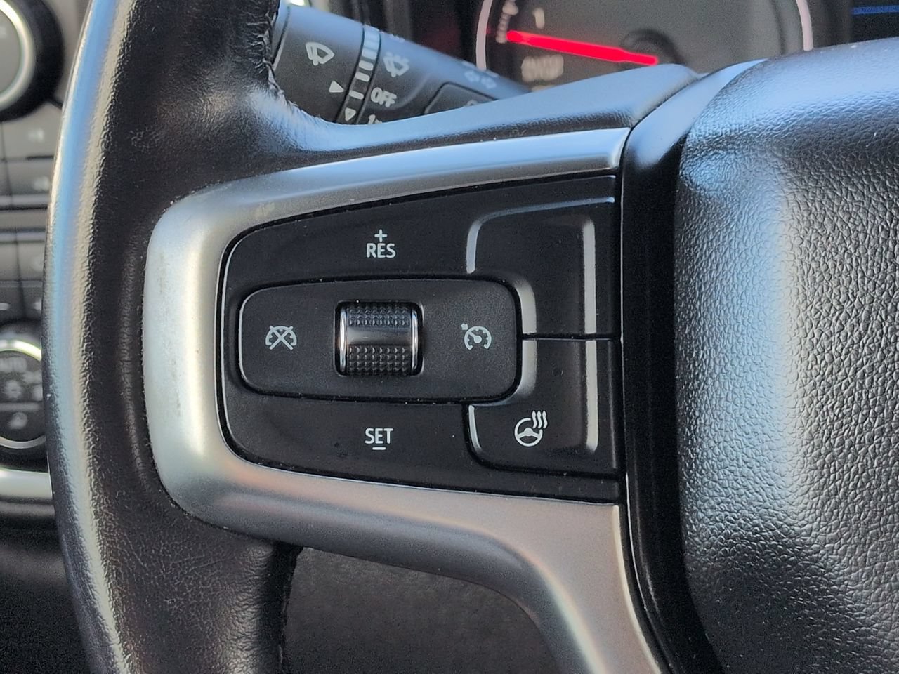 Used 2020 Chevrolet Silverado 1500 RST AWD/4WD image 23