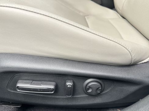 Used 2025 Honda Accord Touring image 12