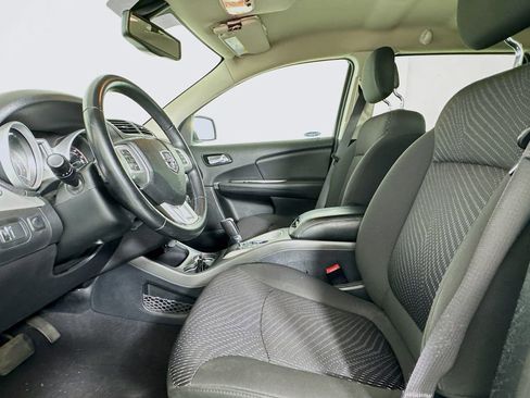 Used 2017 Dodge Journey SXT w/ Comfort/Convenience Group AWD/4WD image 10