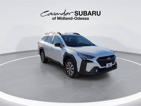 Used 2025 Subaru Outback Premium w/ Popular Package #1A image 2