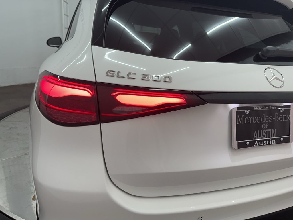 Used 2026 Mercedes-Benz GLC 300 image 26