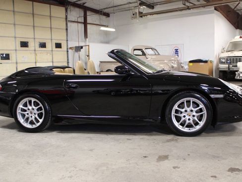 Used 2002 Porsche 911 Cabriolet image 26