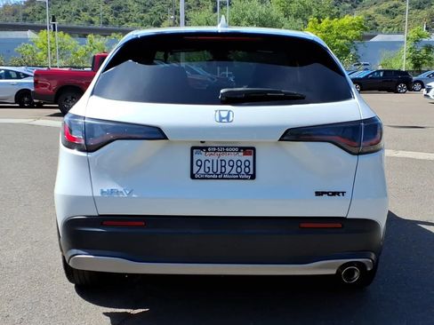 Used 2024 Honda HR-V Sport image 5