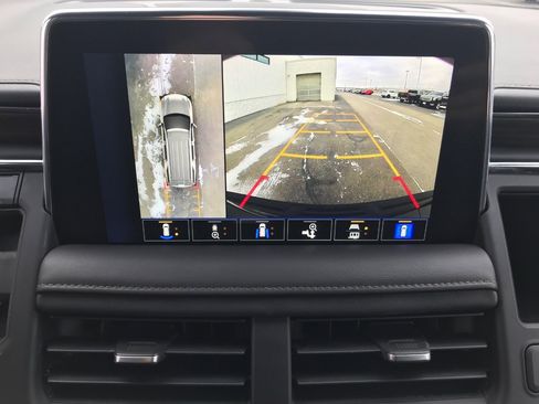 Used 2022 Chevrolet Tahoe High Country image 21