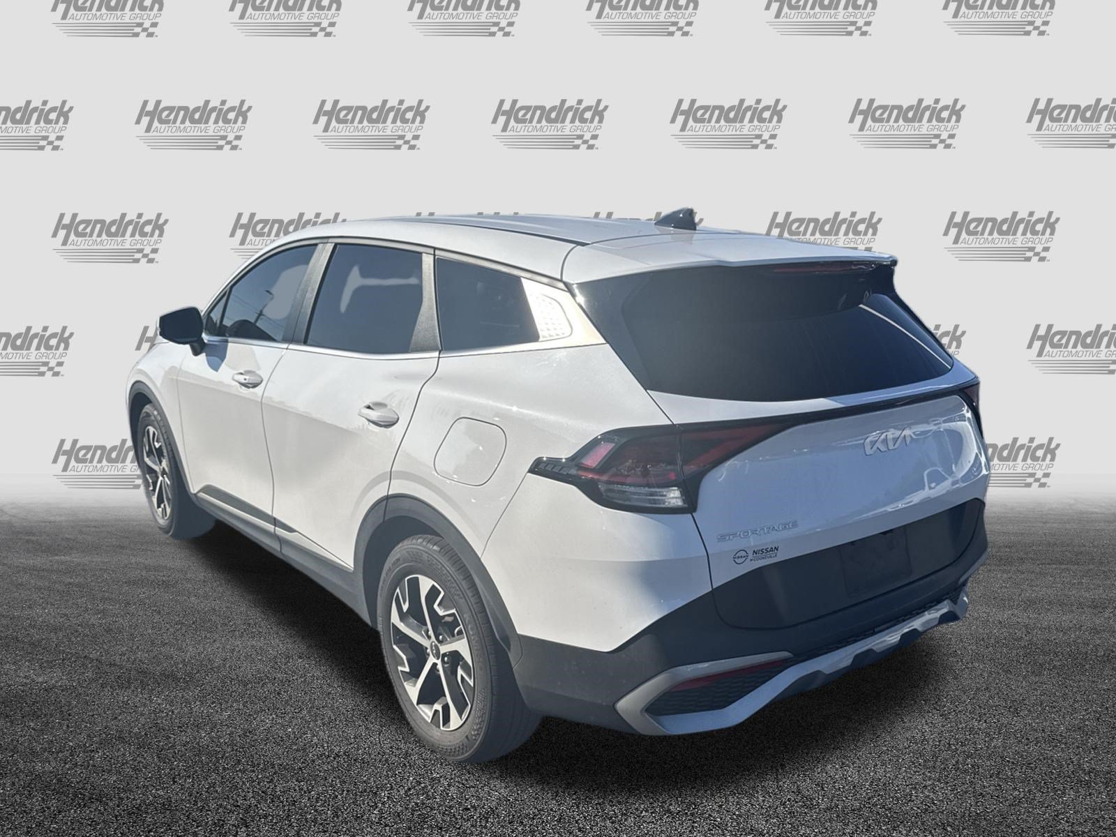 Used 2023 Kia Sportage EX FWD image 8