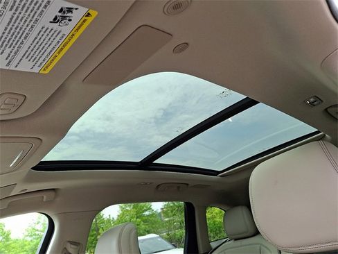 Certified 2025 Lincoln Nautilus Reserve AWD/4WD image 14