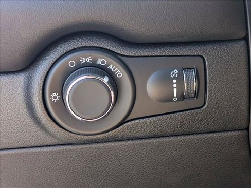 Used 2025 Dodge Durango GT w/ Blacktop Package RWD image 14