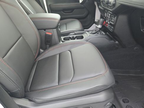 New 2026 Jeep Wrangler Rubicon image 24