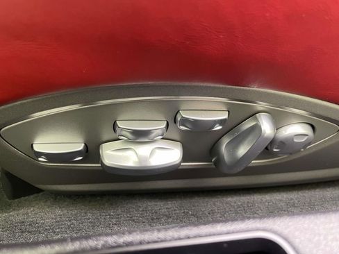 Used 2017 Porsche 911 Turbo image 13