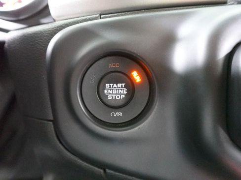 Used 2018 Jeep Wrangler Sport image 21