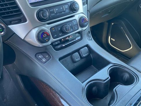 Used 2020 GMC Yukon SLT AWD/4WD image 18