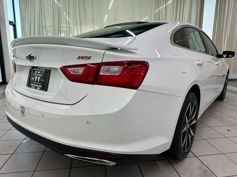 Certified 2024 Chevrolet Malibu RS w/ LPO, Floor Liner Package image 5
