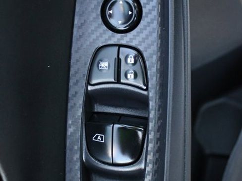 Used 2024 Nissan Sentra S image 7