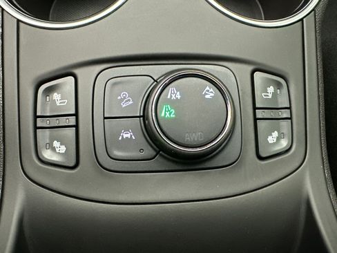 Certified 2024 GMC Terrain SLE w/ Driver Convenience Package AWD/4WD image 18