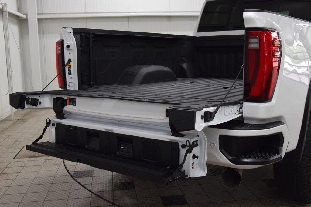 Used 2025 GMC Sierra 2500 Denali Ultimate AWD/4WD image 24