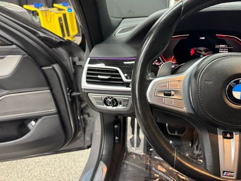 Used 2020 BMW 750i xDrive w/ M Sport Package AWD/4WD image 27