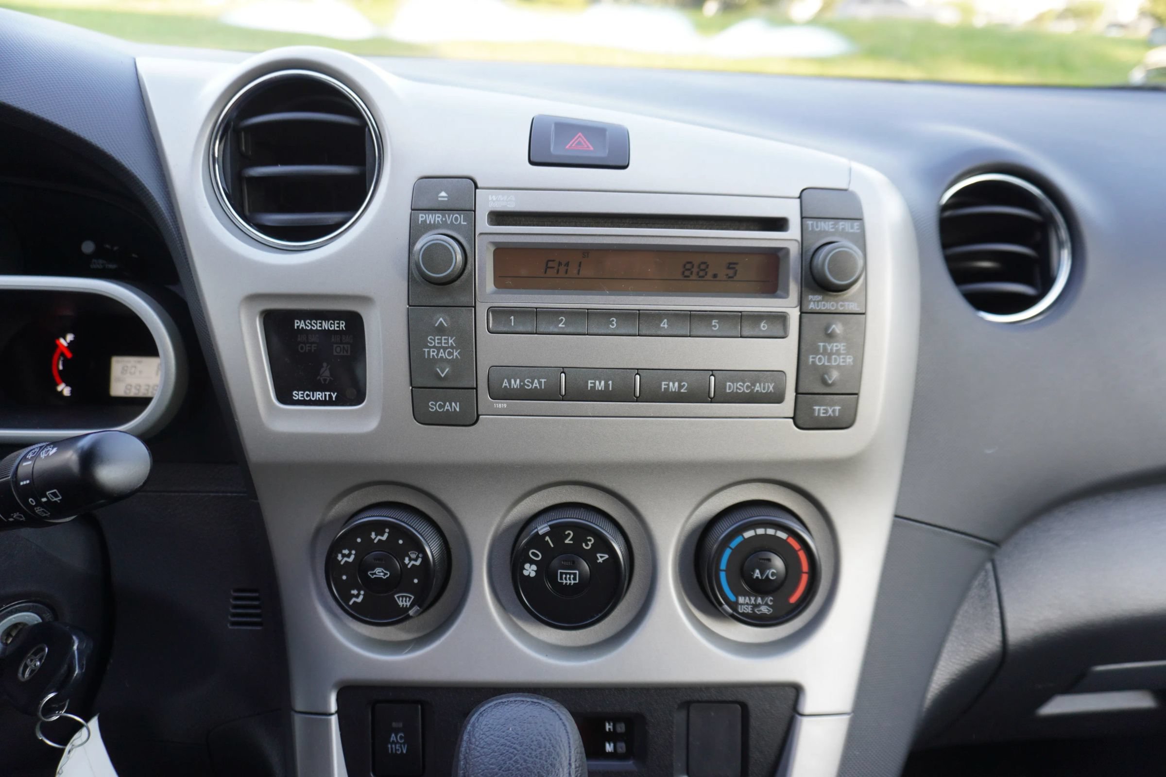 Used 2009 Toyota Matrix S w/ Preferred Accessory Pkg AWD/4WD image 19