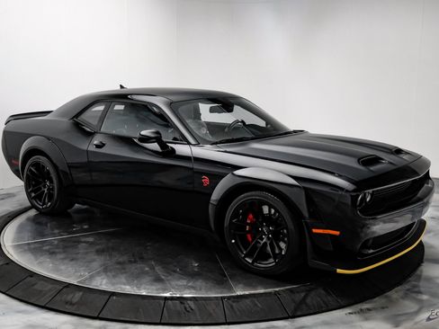 Used 2022 Dodge Challenger SRT Hellcat image 23