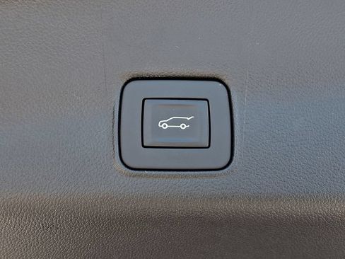 Used 2025 Chevrolet TrailBlazer RS w/ Convenience Package AWD/4WD image 33