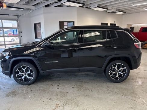 New 2026 Jeep Compass Limited image 5