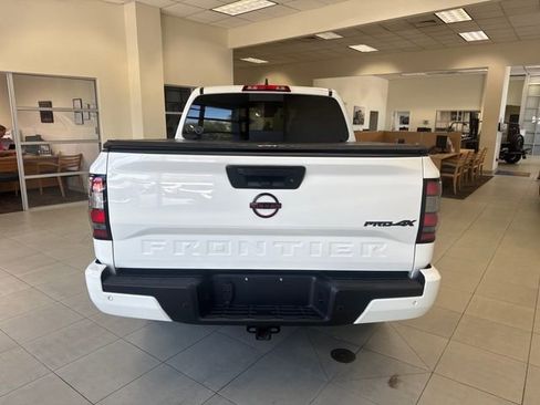 Used 2024 Nissan Frontier PRO-4X w/ Pro Premium Package AWD/4WD image 7