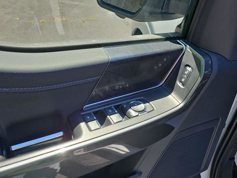 Used 2022 Ford F150 XLT w/ Equipment Group 302A High image 10