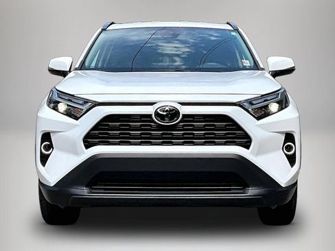 Used 2024 Toyota RAV4 XLE FWD image 3