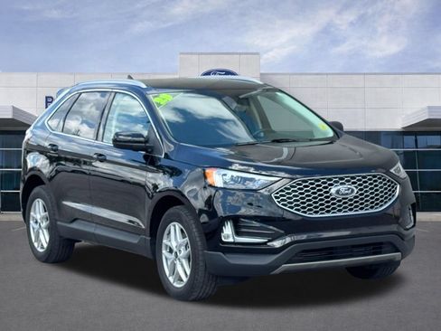 Used 2023 Ford Edge SEL w/ Convenience Package AWD/4WD image 2