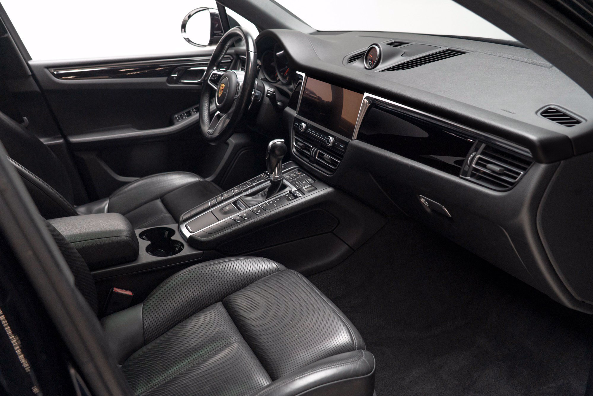 Used 2020 Porsche Macan AWD/4WD image 51
