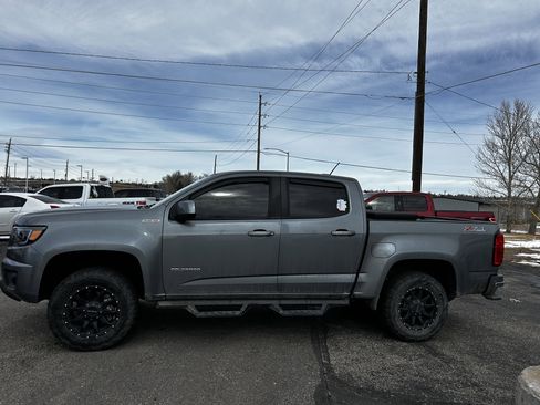 Used 2019 Chevrolet Colorado Z71 image 2
