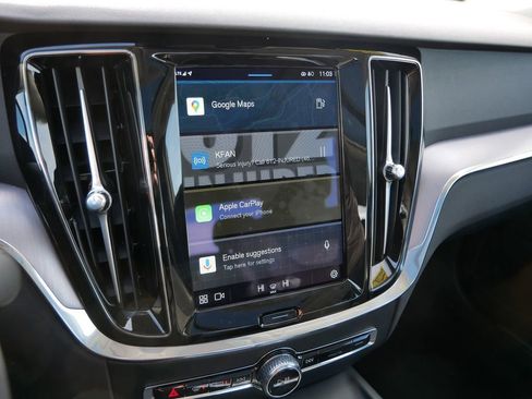 Used 2024 Volvo S60 B5 Core image 18