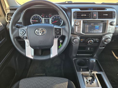 Used 2015 Toyota 4Runner SR5 RWD image 9