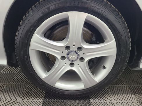 Used 2016 Mercedes-Benz E 350 4MATIC Sedan image 18