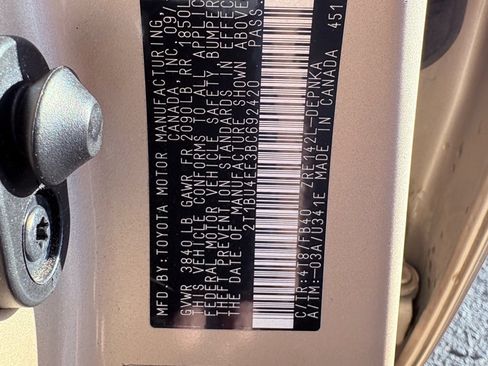 Used 2011 Toyota Corolla LE image 24