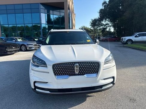 Used 2023 Lincoln Aviator Reserve w/ Equipment Group 201A RWD image 11