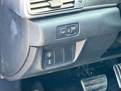 Used 2021 Honda Accord Sport image 10