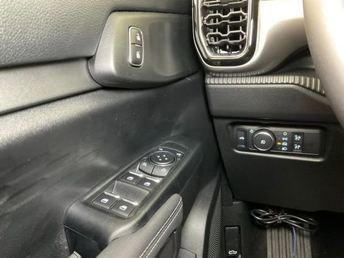 New 2025 Ford Ranger XLT w/ Equipment Group 301A High image 18