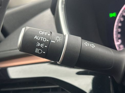 Used 2024 Acura MDX SH-AWD w/ Technology Package image 36