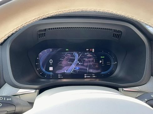 Certified 2023 Volvo XC60 T8 Plus w/ Protection Package Premier image 18